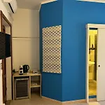 Assaje Guestroom
