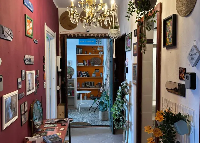 Assaje Guestroom