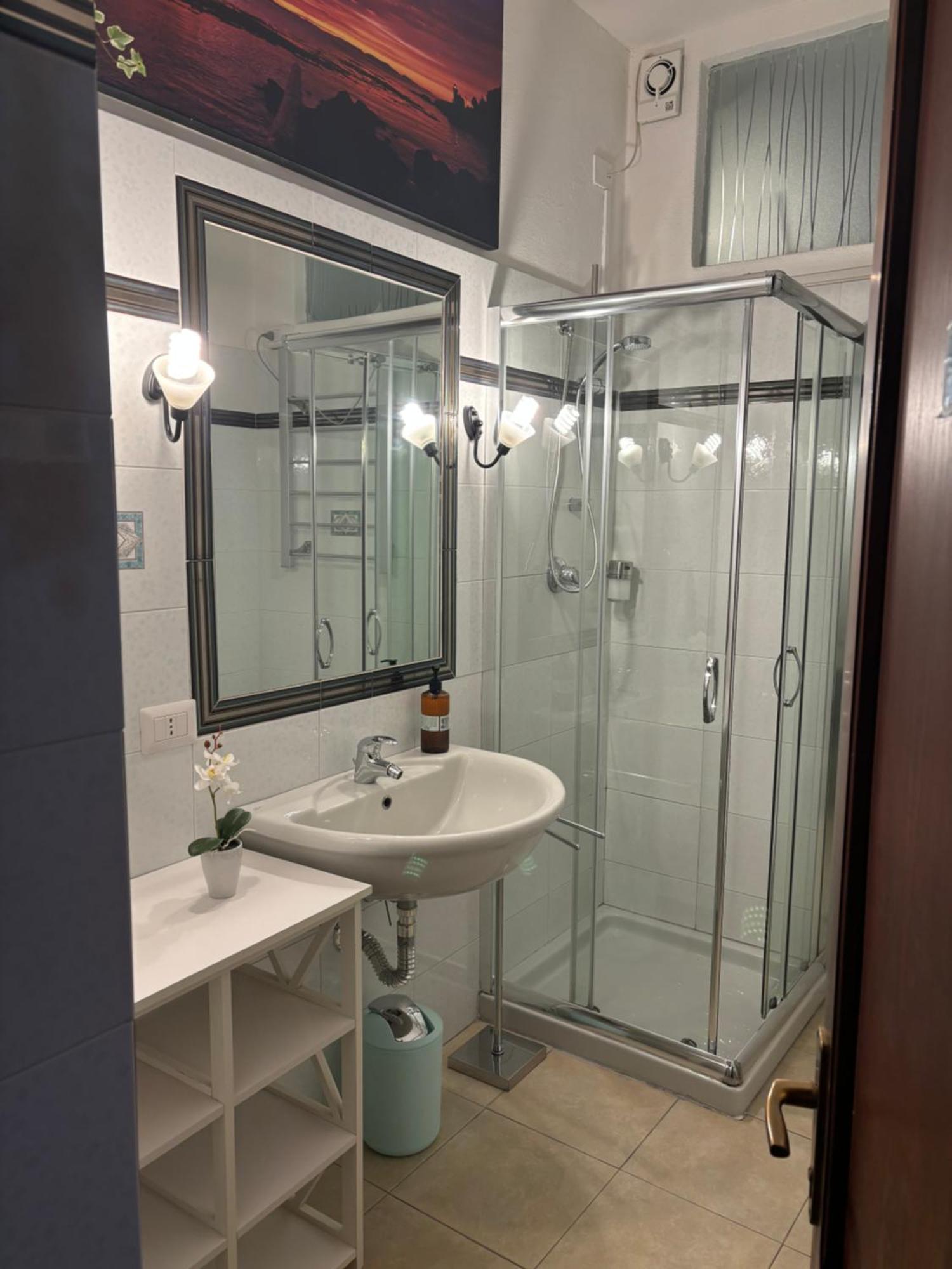Assaje Guestroom *